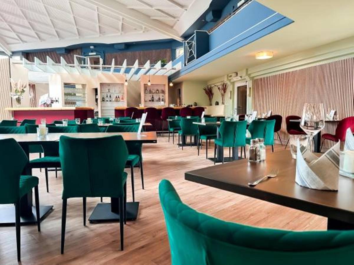 Atrium Hotel Amadeus Osterfeld Екстериор снимка